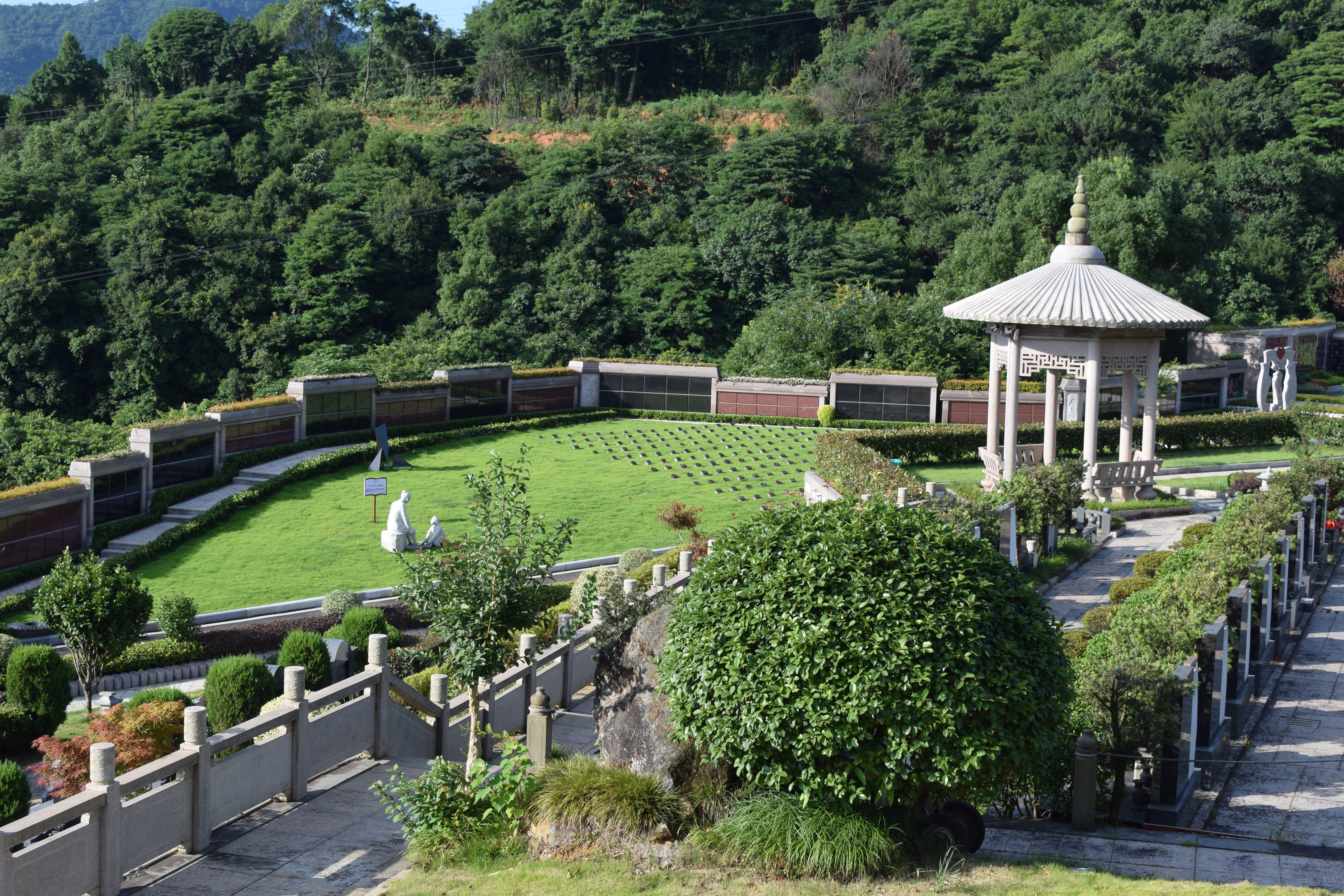 云顶集团引领公墓行业转型升级，立异实践获社会普遍认可