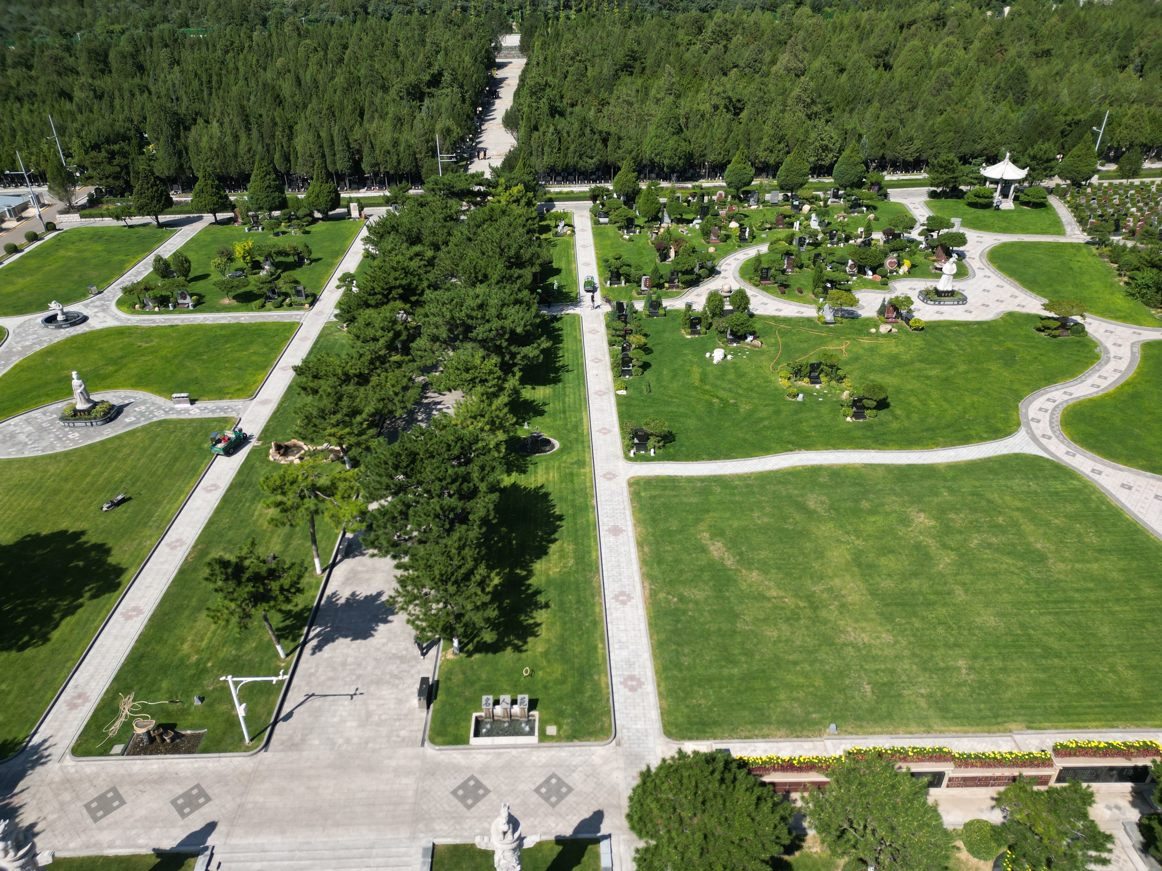 云顶集团集团引领墓园投资新民俗：六大相助模式开创行业新篇章